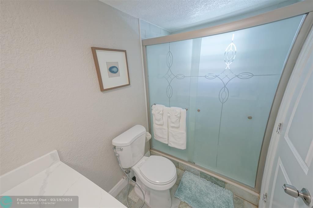 待售: $759,000 (4 贝兹, 2 浴室, 2007 平方英尺)