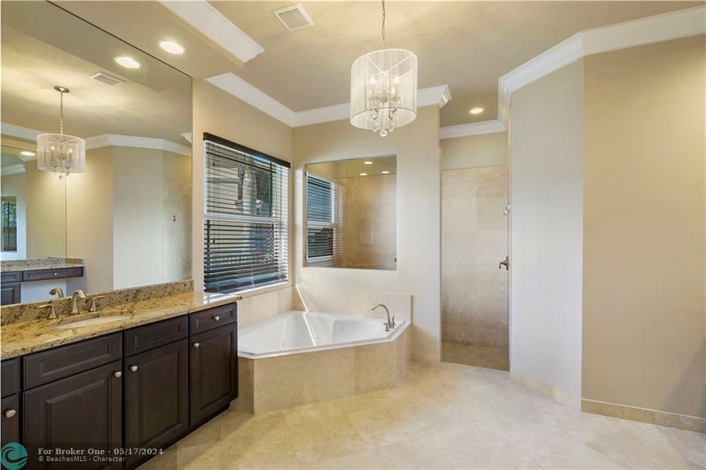 Недавно арендовано: $5,850 (4 спален, 3 ванн, 2972 Квадратных фут)