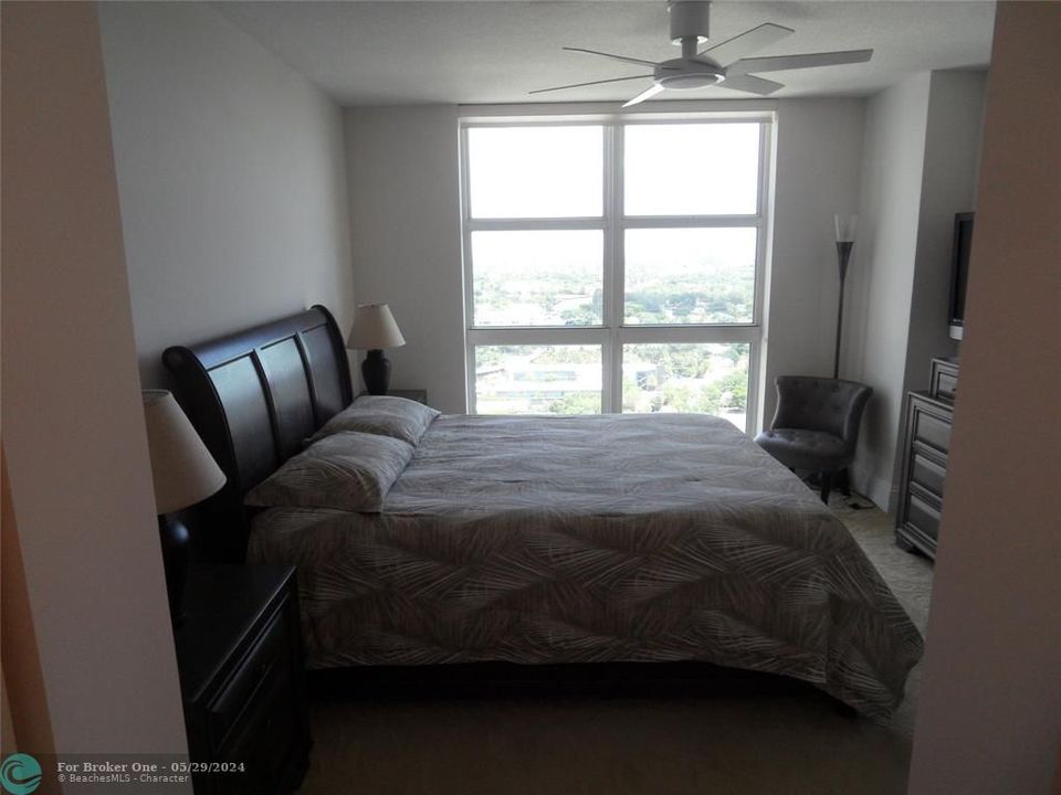 For Rent: $5,500 (2 beds, 2 baths, 1204 Square Feet)