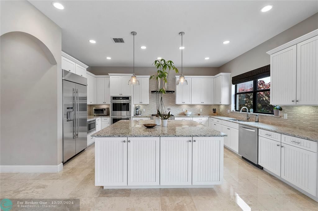 Recently Sold: $1,999,999 (5 beds, 4 baths, 4266 Square Feet)