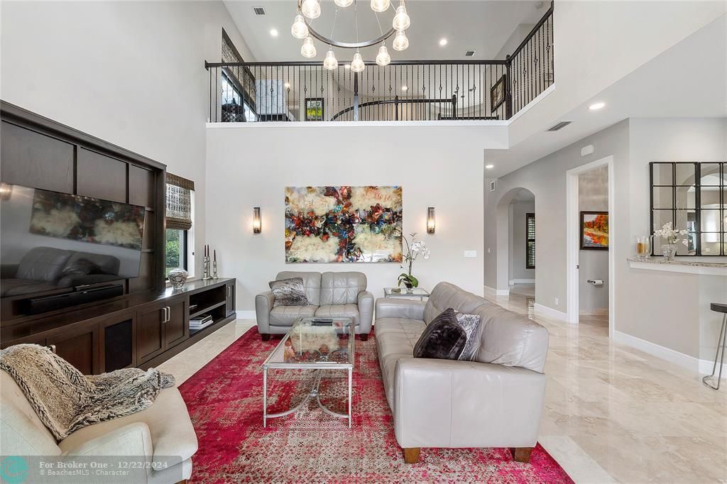 Recently Sold: $1,999,999 (5 beds, 4 baths, 4266 Square Feet)