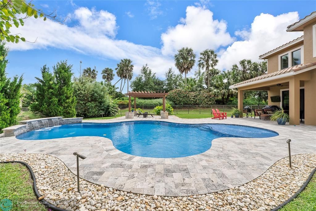 Recently Sold: $1,999,999 (5 beds, 4 baths, 4266 Square Feet)