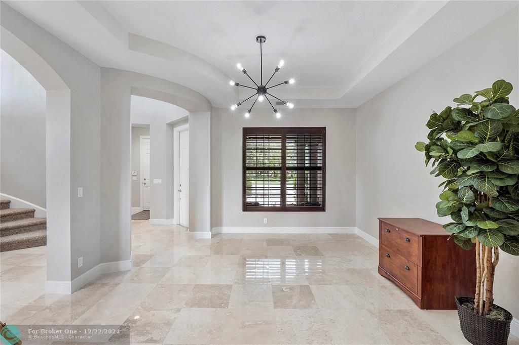 Recently Sold: $1,999,999 (5 beds, 4 baths, 4266 Square Feet)