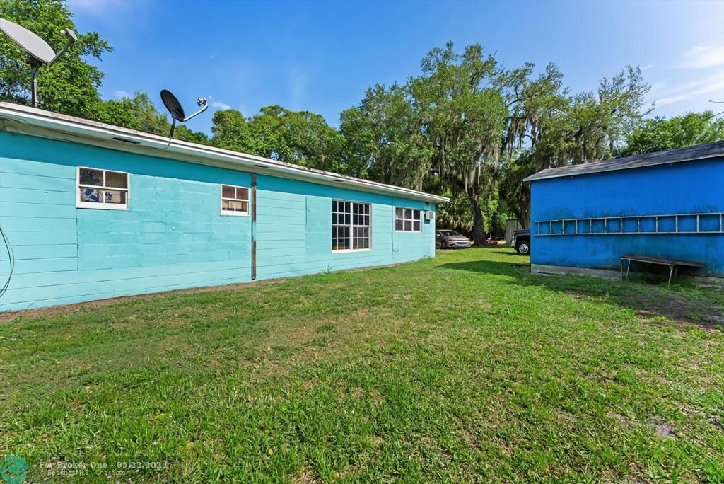 Recently Sold: $250,000 (3 beds, 1 baths, 1449 Square Feet)