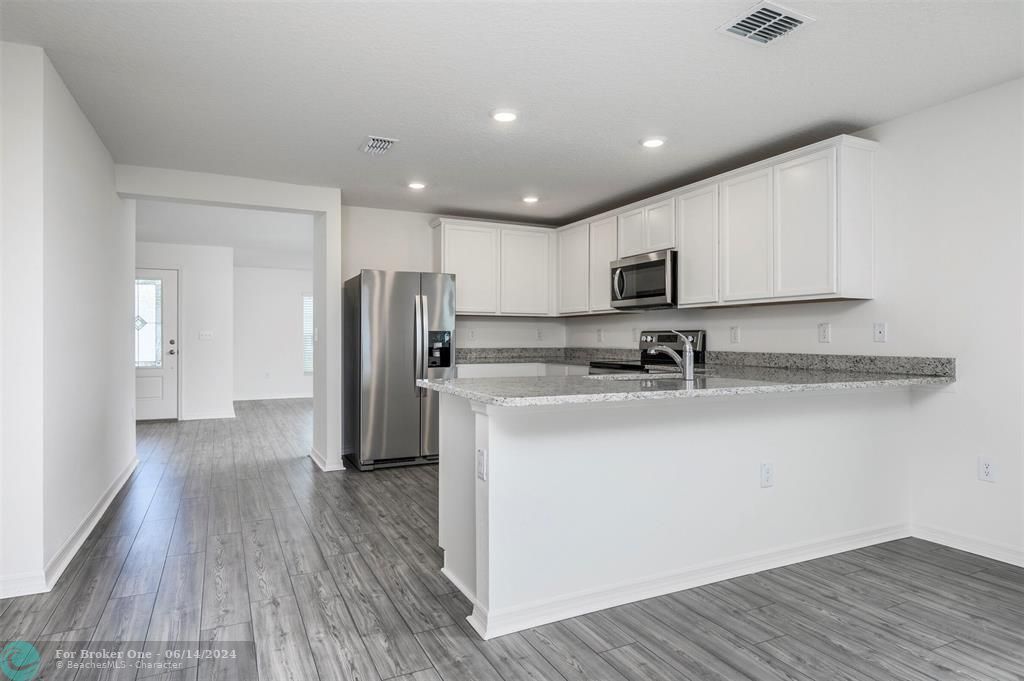 Active With Contract: $391,900 (4 beds, 2 baths, 1851 Square Feet)