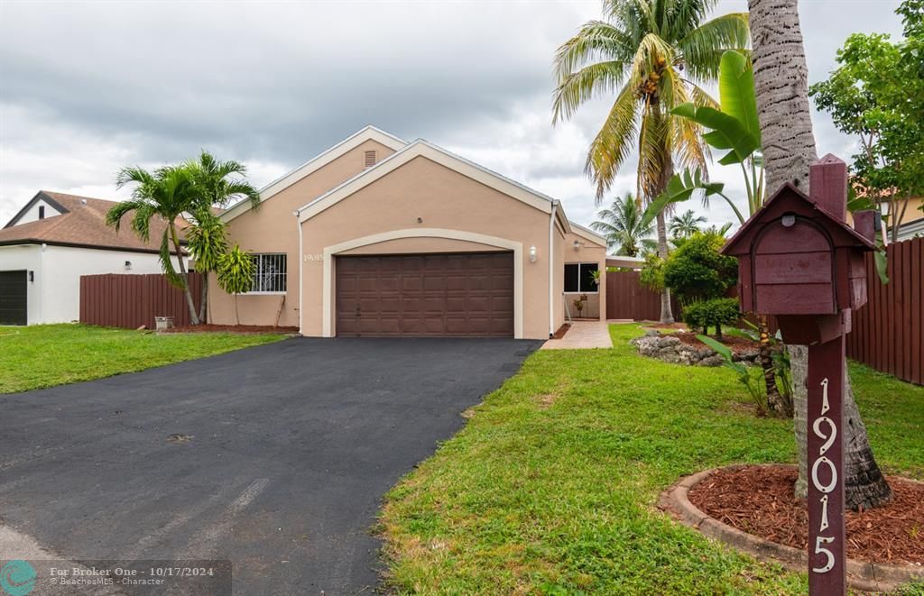 For Sale: $650,000 (4 beds, 2 baths, 1630 Square Feet)