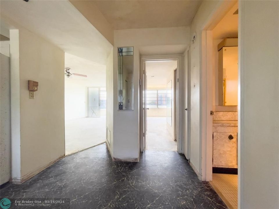 Recently Sold: $89,000 (1 beds, 1 baths, 825 Square Feet)