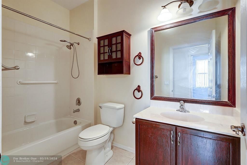 For Sale: $310,000 (2 beds, 2 baths, 1506 Square Feet)