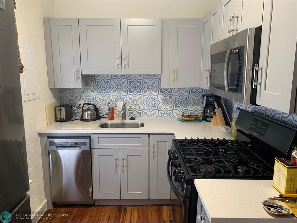 Recently Rented: $2,500 (2 beds, 1 baths, 650 Square Feet)