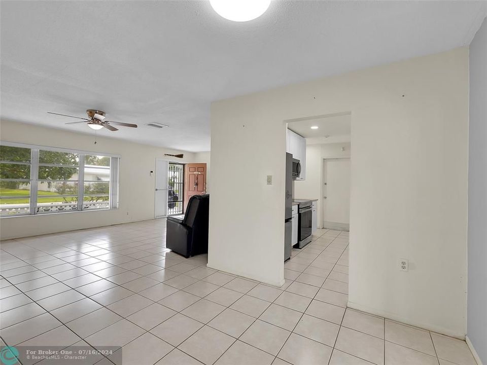 Recently Sold: $359,000 (2 beds, 2 baths, 1682 Square Feet)