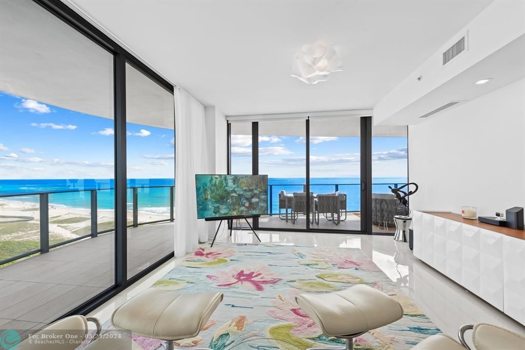 Active With Contract: $3,300,000 (3 beds, 4 baths, 2525 Square Feet)