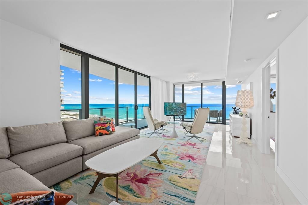 Active With Contract: $3,300,000 (3 beds, 4 baths, 2525 Square Feet)