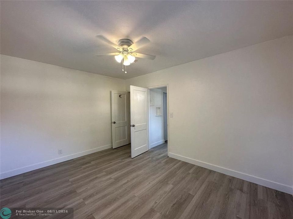 Recently Sold: $1,600 (1 beds, 1 baths, 580 Square Feet)