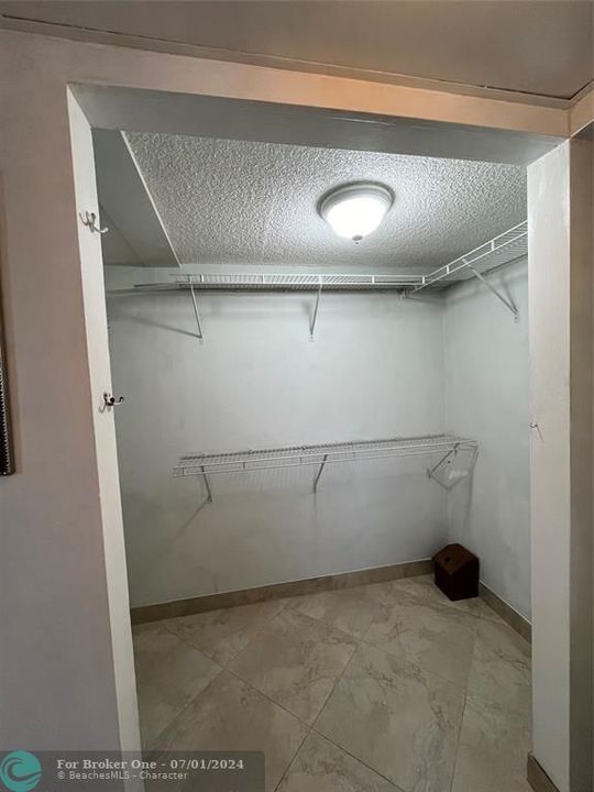 Недавно арендовано: $1,900 (2 спален, 2 ванн, 920 Квадратных фут)