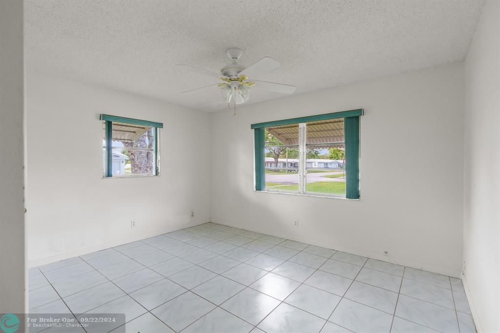 For Sale: $349,000 (2 beds, 2 baths, 1574 Square Feet)