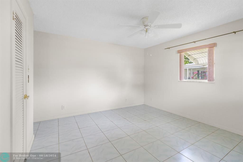 For Sale: $349,000 (2 beds, 2 baths, 1574 Square Feet)