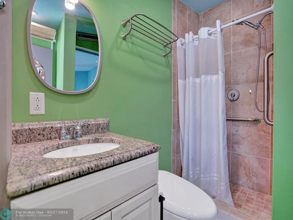 待售: $995,000 (3 贝兹, 3 浴室, 1274 平方英尺)