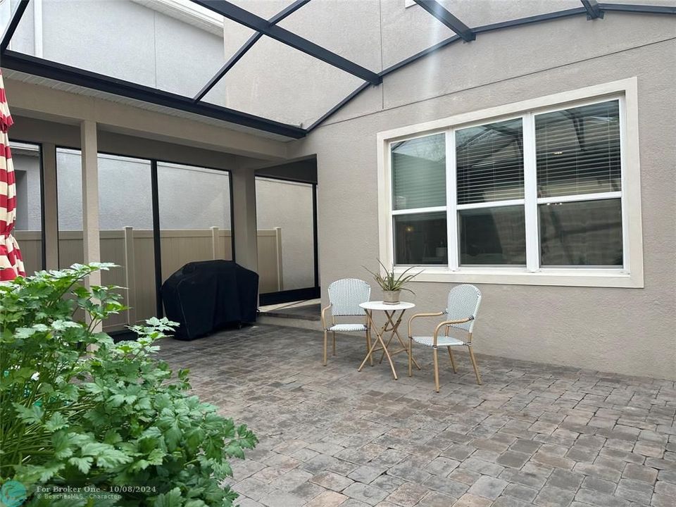 Active With Contract: $3,000 (3 beds, 3 baths, 1858 Square Feet)