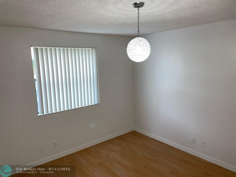 Recently Rented: $2,300 (2 beds, 2 baths, 1133 Square Feet)