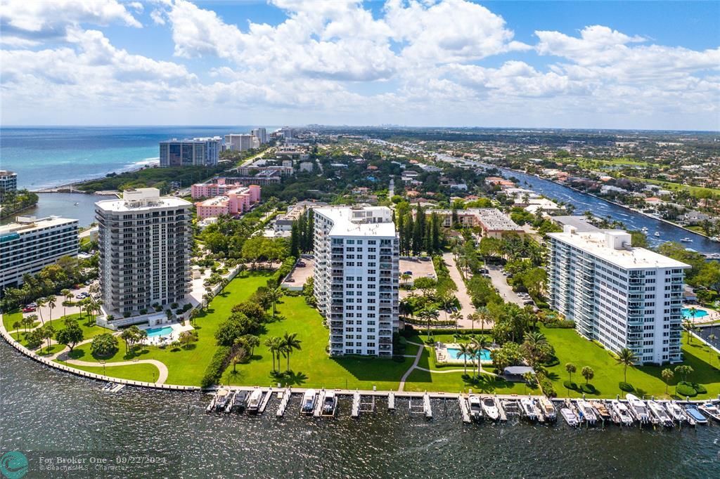 For Sale: $2,475,000 (2 beds, 2 baths, 1513 Square Feet)