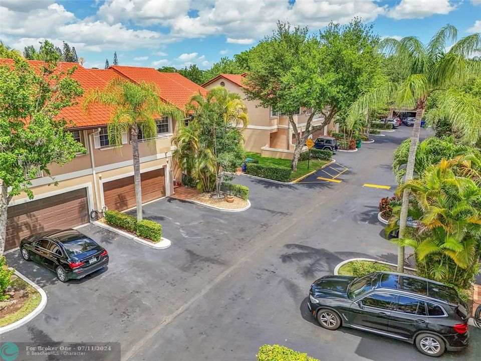 Active With Contract: $485,000 (4 beds, 2 baths, 1800 Square Feet)
