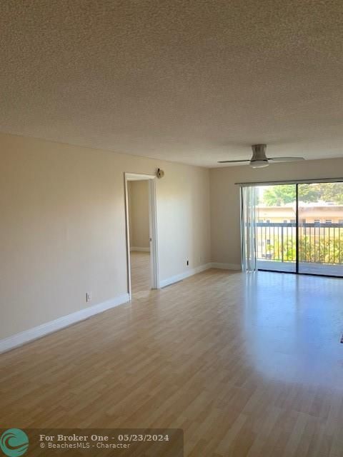 For Rent: $2,500 (2 beds, 2 baths, 1260 Square Feet)