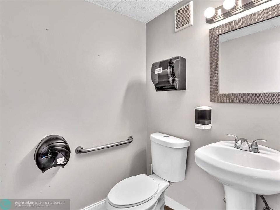 Active With Contract: $615,000 (0 beds, 0 baths, 0 Square Feet)