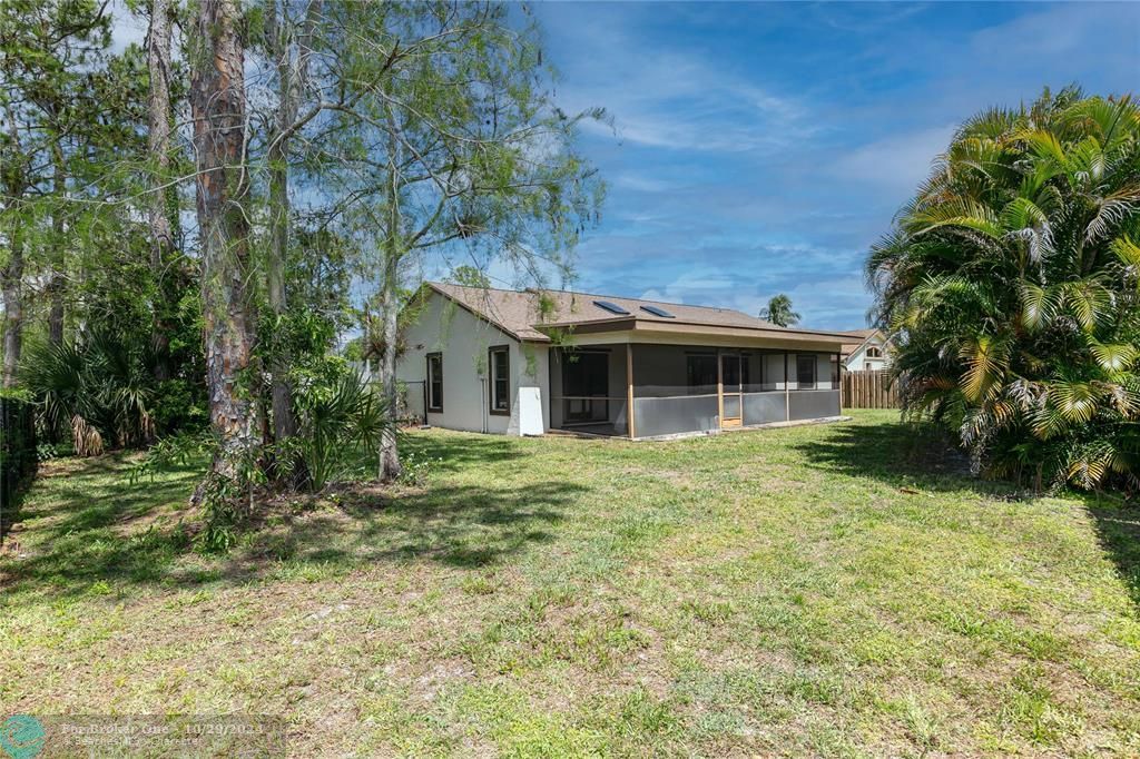 Active With Contract: $499,900 (3 beds, 2 baths, 1625 Square Feet)