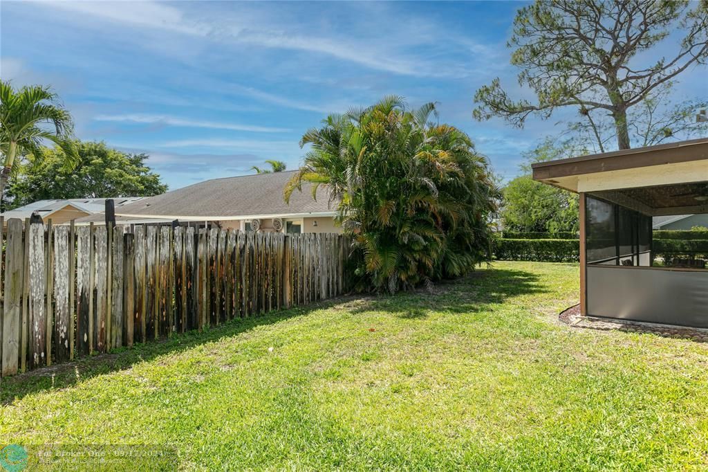 Active With Contract: $499,900 (3 beds, 2 baths, 1625 Square Feet)