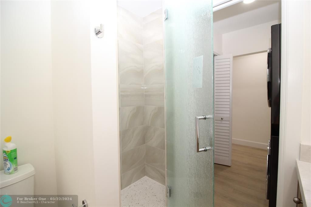 待售: $2,900 (2 贝兹, 2 浴室, 1400 平方英尺)