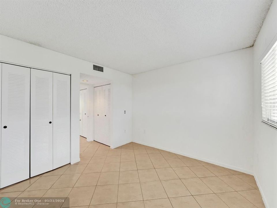 Active With Contract: $150,000 (1 beds, 1 baths, 540 Square Feet)