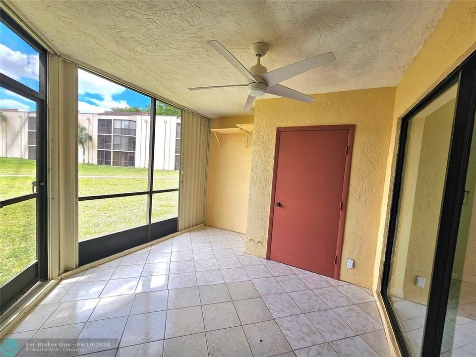 Recently Sold: $240,000 (2 beds, 2 baths, 820 Square Feet)