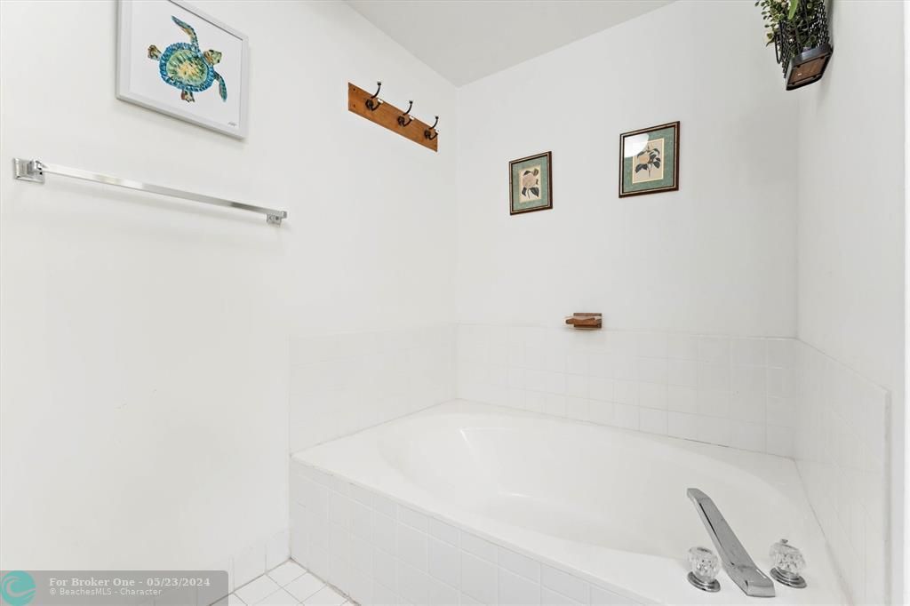 出租: $2,900 (2 贝兹, 2 浴室, 1187 平方英尺)