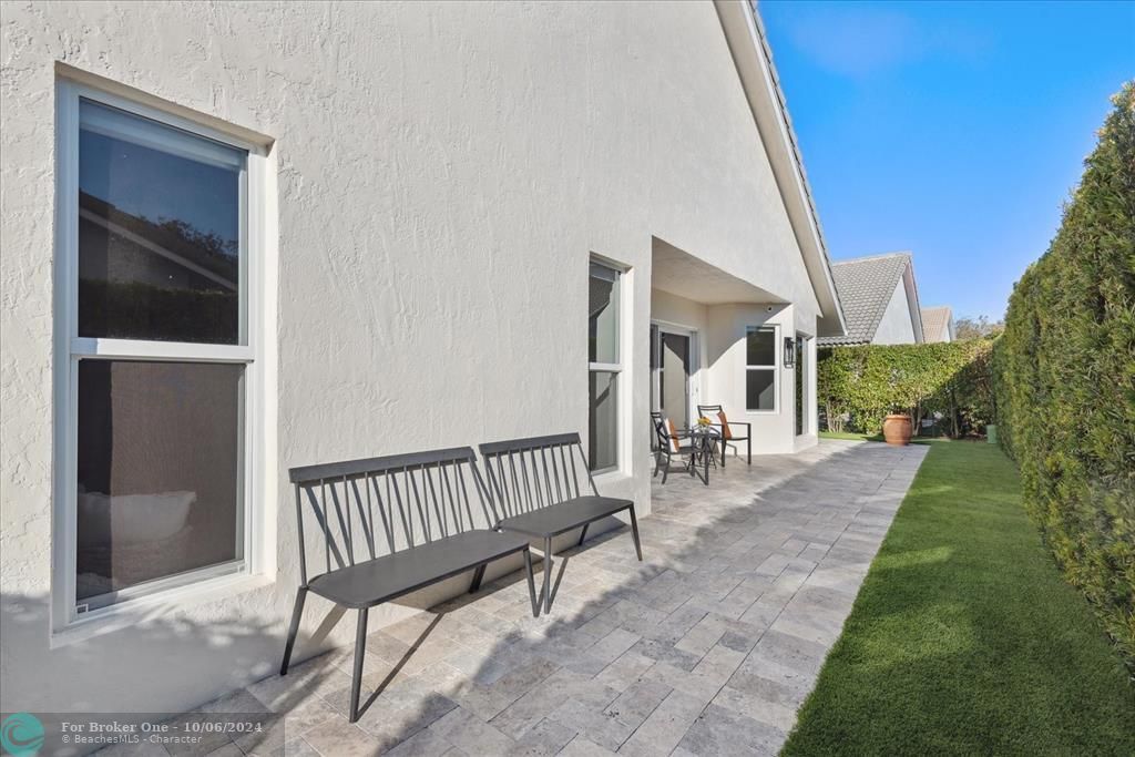 Recently Sold: $610,000 (3 beds, 2 baths, 1664 Square Feet)