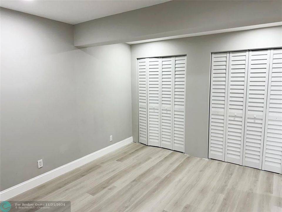 For Sale: $2,500 (1 beds, 1 baths, 1029 Square Feet)