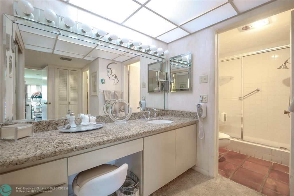 最近售出: $319,000 (3 贝兹, 2 浴室, 1573 平方英尺)