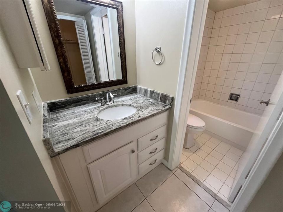 最近售出: $2,400 (2 贝兹, 2 浴室, 7583 平方英尺)