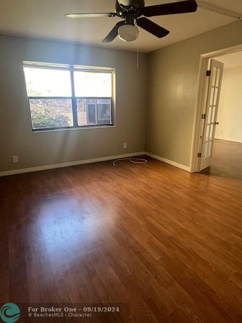 Active With Contract: $1,550 (1 beds, 1 baths, 688 Square Feet)