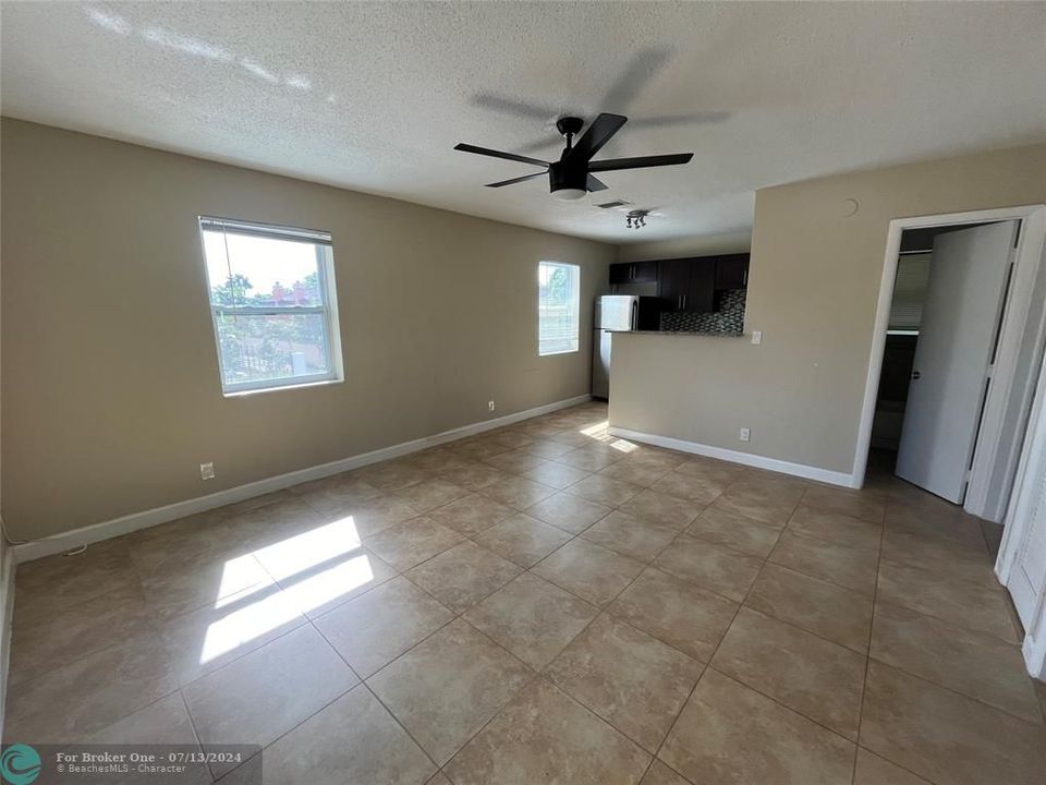 Recently Sold: $2,200 (2 beds, 1 baths, 8003 Square Feet)