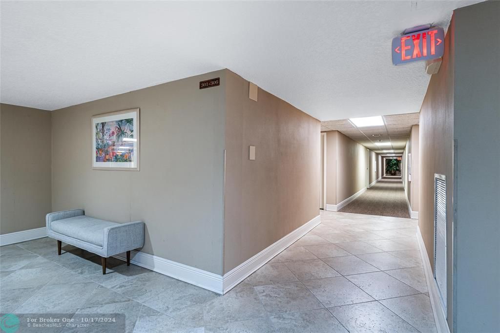 For Sale: $534,900 (2 beds, 2 baths, 1250 Square Feet)