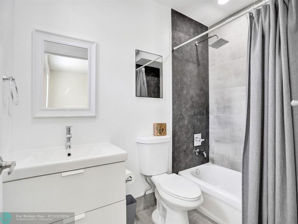 最近售出: $505,000 (2 贝兹, 2 浴室, 1155 平方英尺)