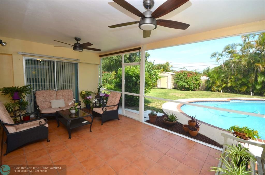 Recently Sold: $610,000 (3 beds, 2 baths, 1600 Square Feet)
