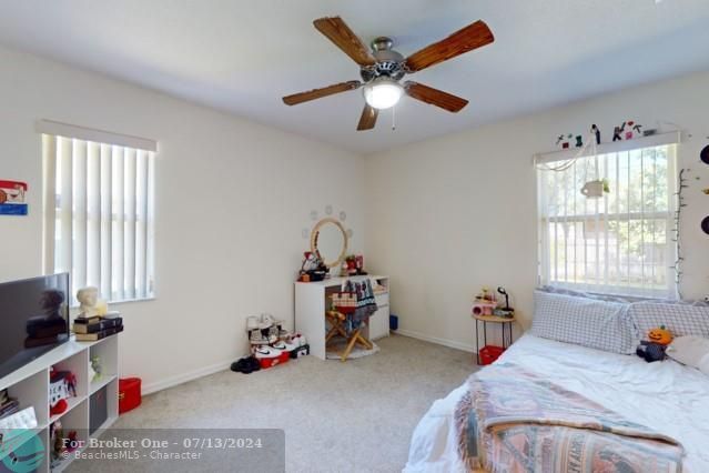 For Sale: $439,000 (3 beds, 2 baths, 1816 Square Feet)