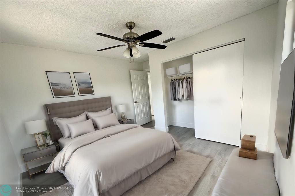Active With Contract: $463,900 (2 beds, 1 baths, 1080 Square Feet)