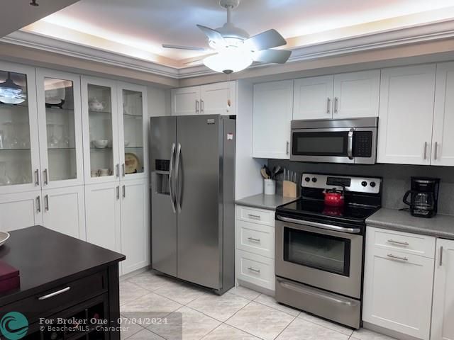 For Sale: $574,788 (2 beds, 2 baths, 1400 Square Feet)