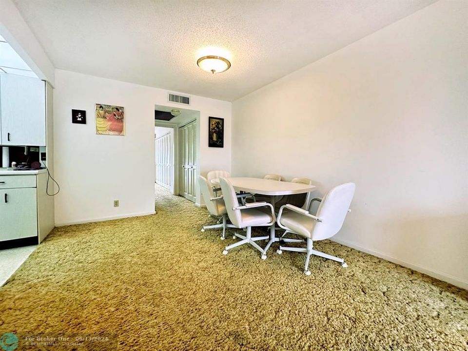 Recently Sold: $94,900 (1 beds, 1 baths, 753 Square Feet)