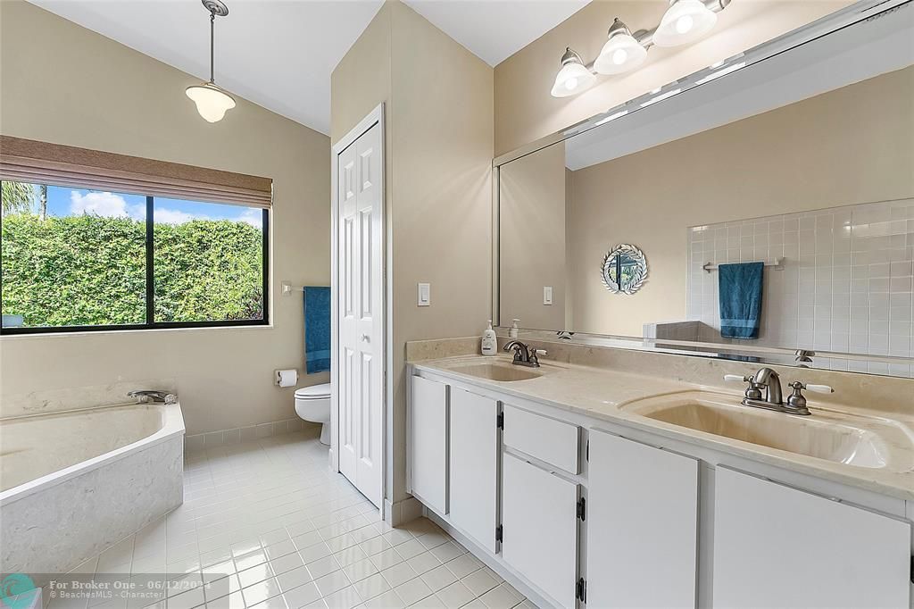 Active With Contract: $699,000 (4 beds, 2 baths, 2341 Square Feet)