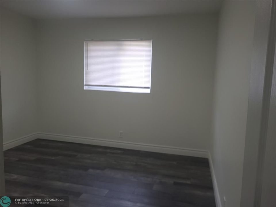 For Sale: $2,150 (2 beds, 1 baths, 1000 Square Feet)
