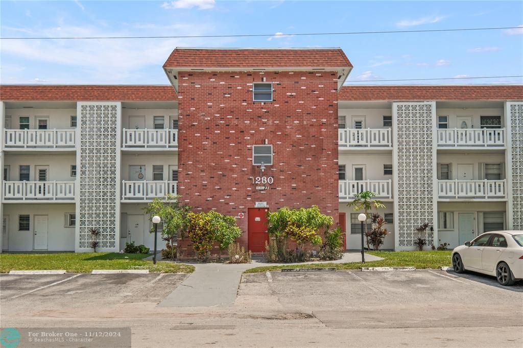 Active With Contract: $65,000 (1 beds, 1 baths, 730 Square Feet)