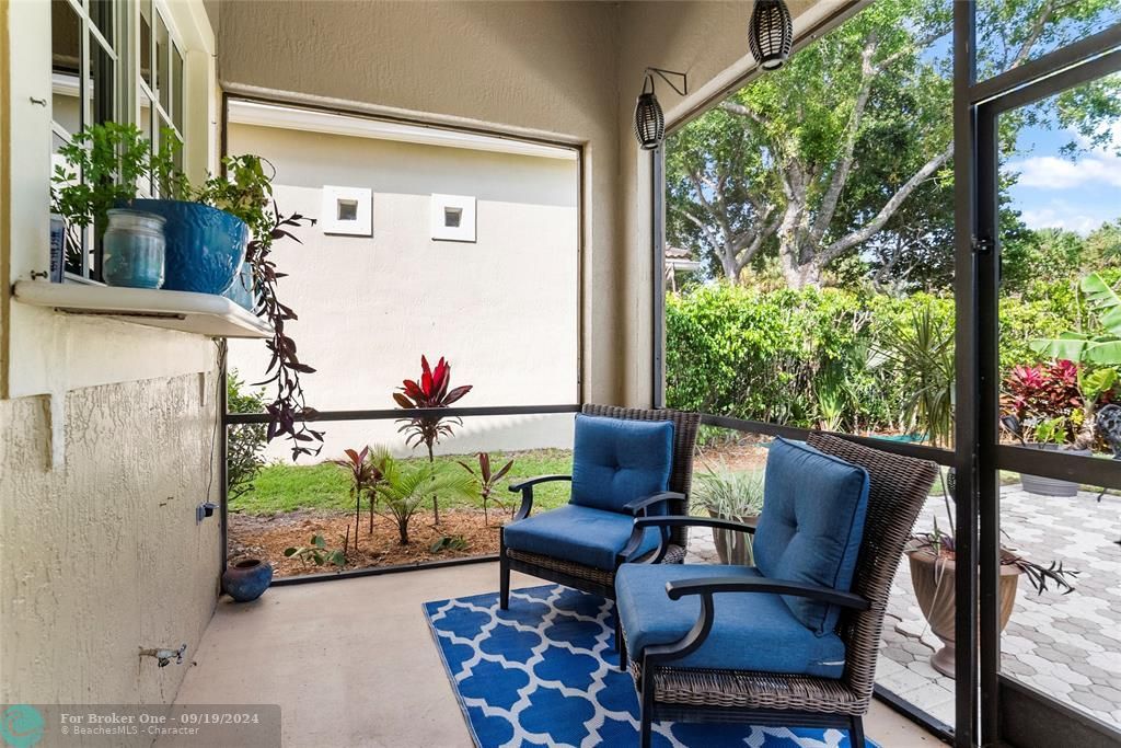 Active With Contract: $889,900 (5 beds, 3 baths, 3304 Square Feet)